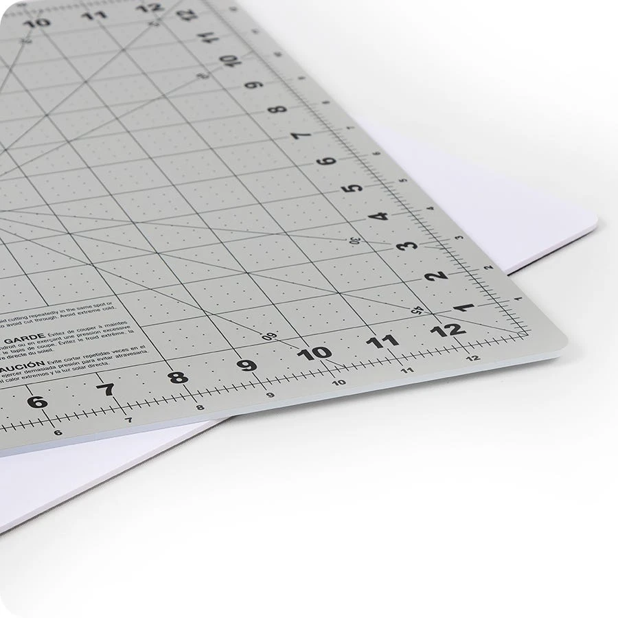 Fiskars 14" X 14" Rotating Cutting MatFiskars #100590 4 Fiskars 14" X 14" Rotating Cutting MatFiskars #100590 - Image 2