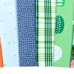 Daisy Fat Quarter BundleMaureen Cracknell For Art Gallery Fabrics 11 Daisy Fat Quarter BundleMaureen Cracknell For Art Gallery Fabrics -Quilt Muse Shop daisy cu3 1