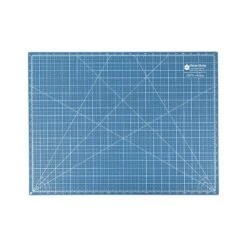 Lori Holt Cute Cuts 18" X 24" Denim And Sea Glass Reversible Cutting MatBee In My Bonnet #STCM-25498 -Quilt Muse Shop stcm 25498 cu1