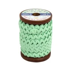 Sweet Mint Small Vintage Trim 12 Yard SpoolLori Holt Of Bee In My Bonnet #STVT-12644 -Quilt Muse Shop vintagetrip sweetmint large front2 1